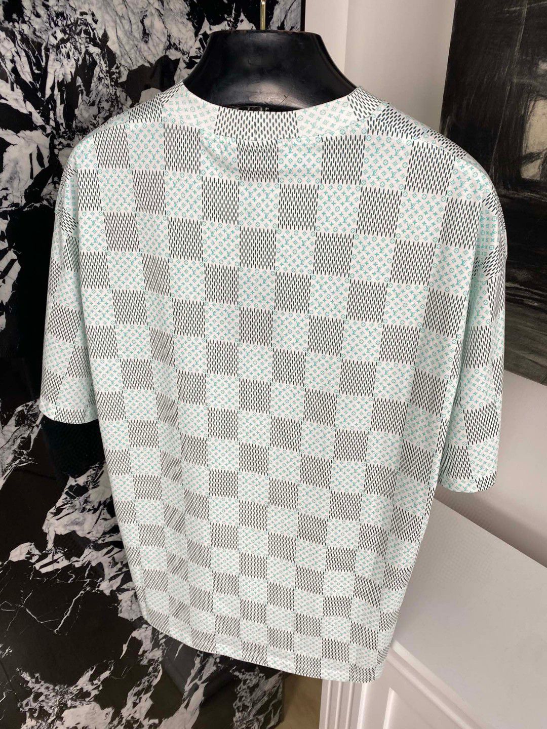 Green checkerboard print short sleeves